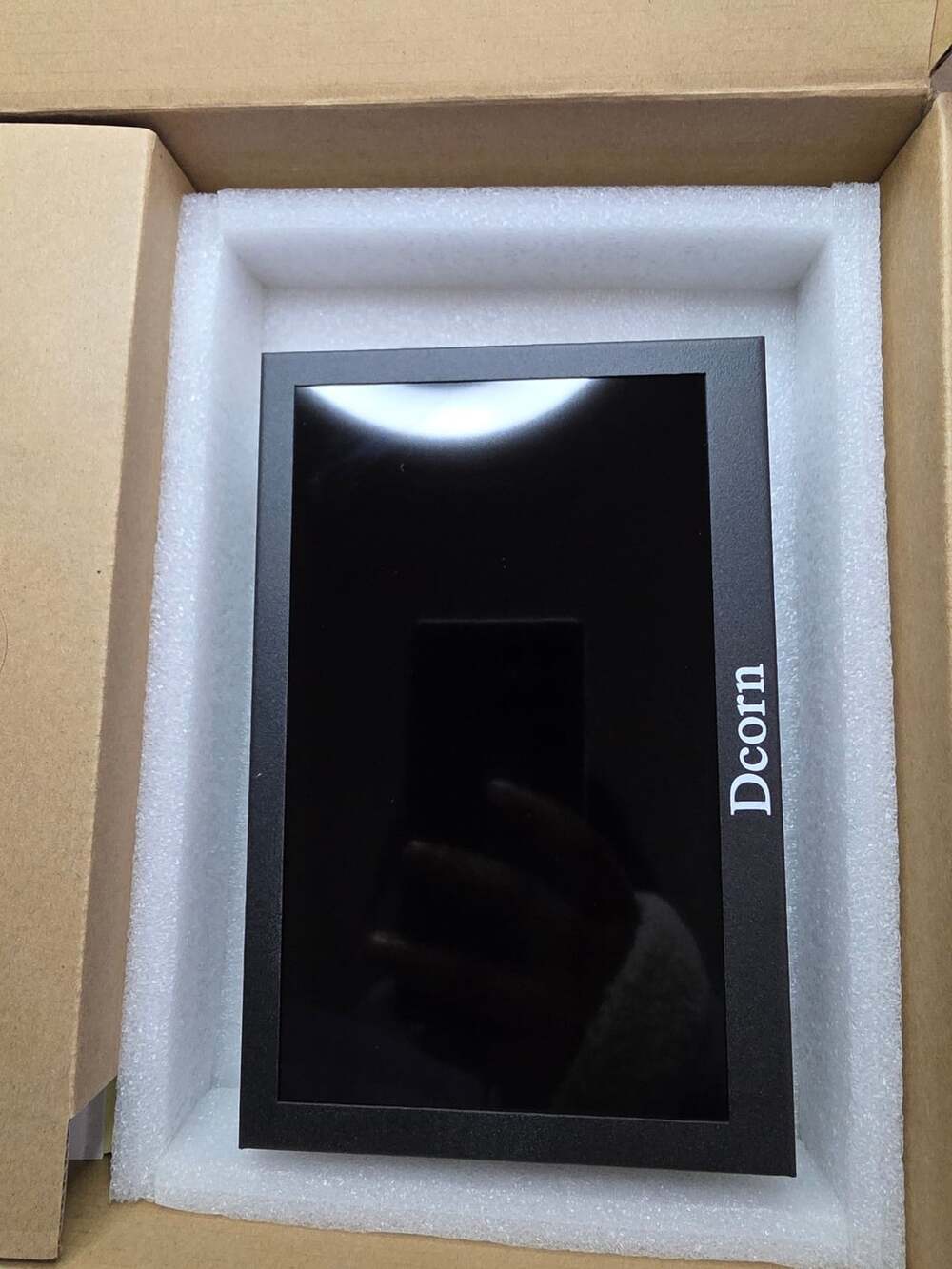 HD Monitor - Picture 3 of 8